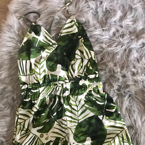 Fashion nova romper - Picture 2 of 4